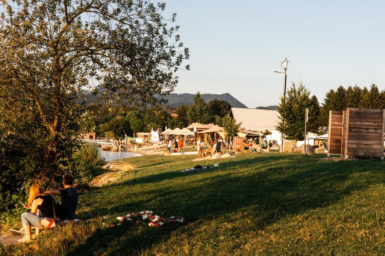 Camp Velenje Hotel Buitenkant foto