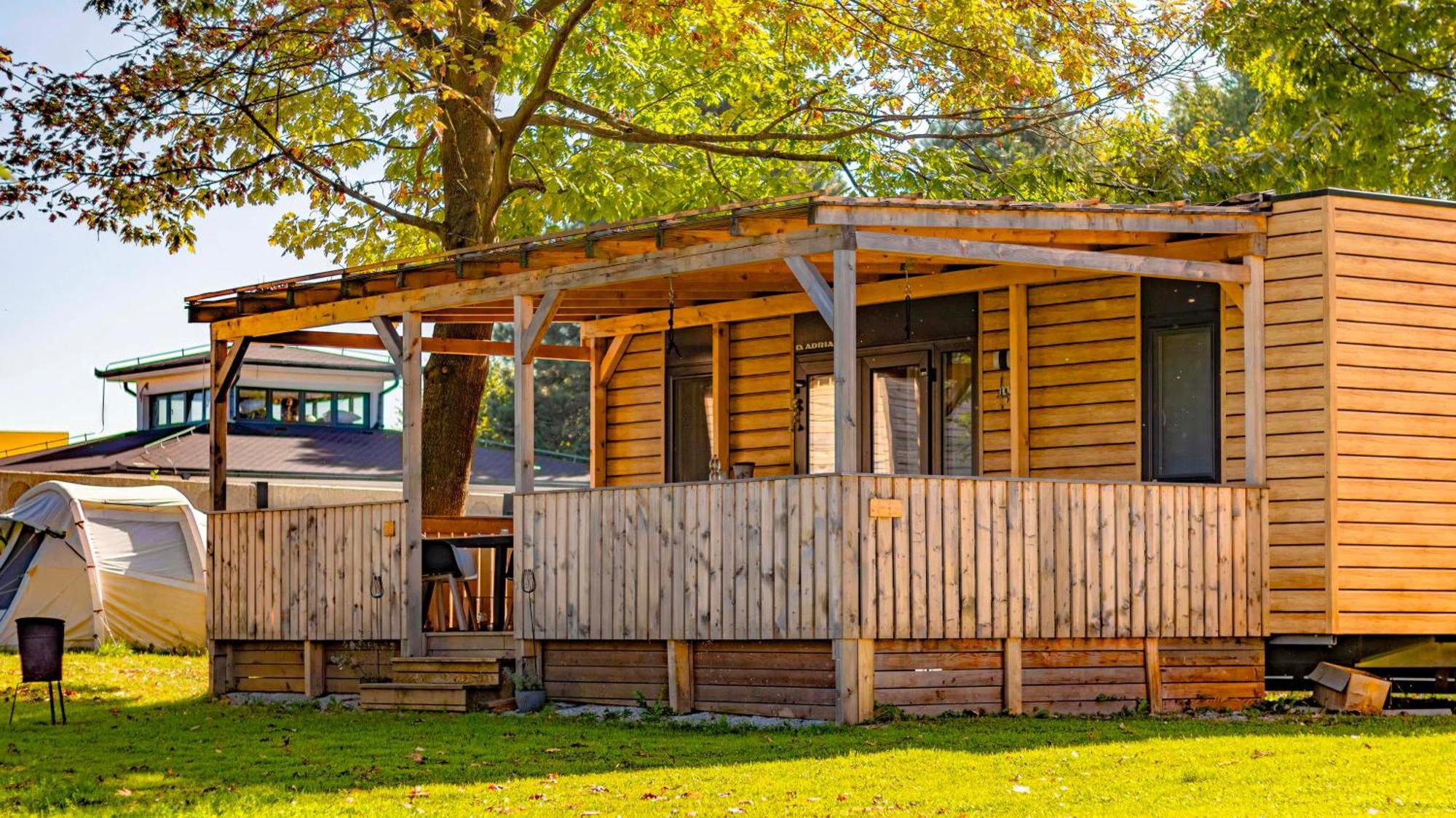 Camp Velenje Hotel Buitenkant foto