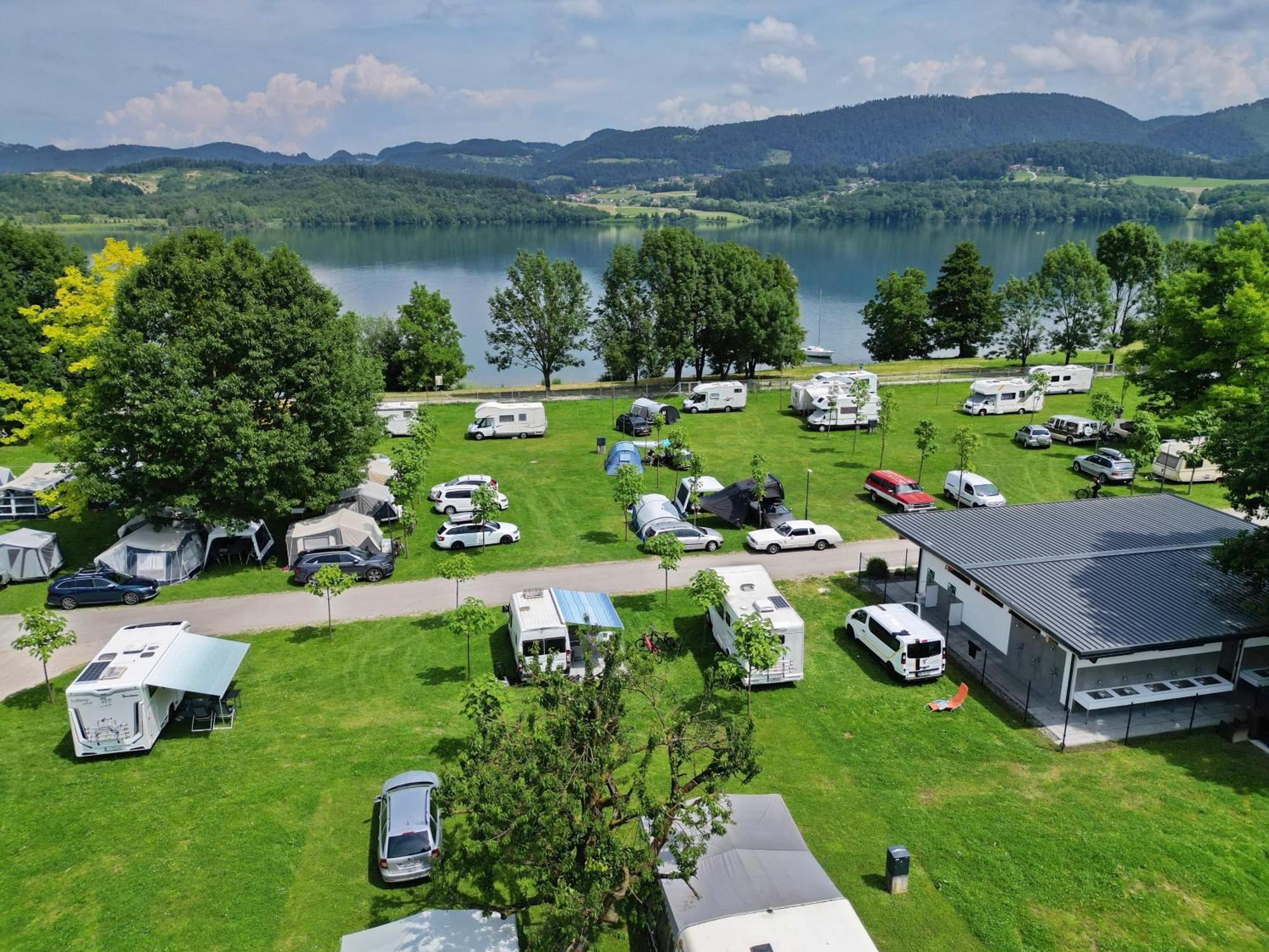 Camp Velenje Hotel Buitenkant foto