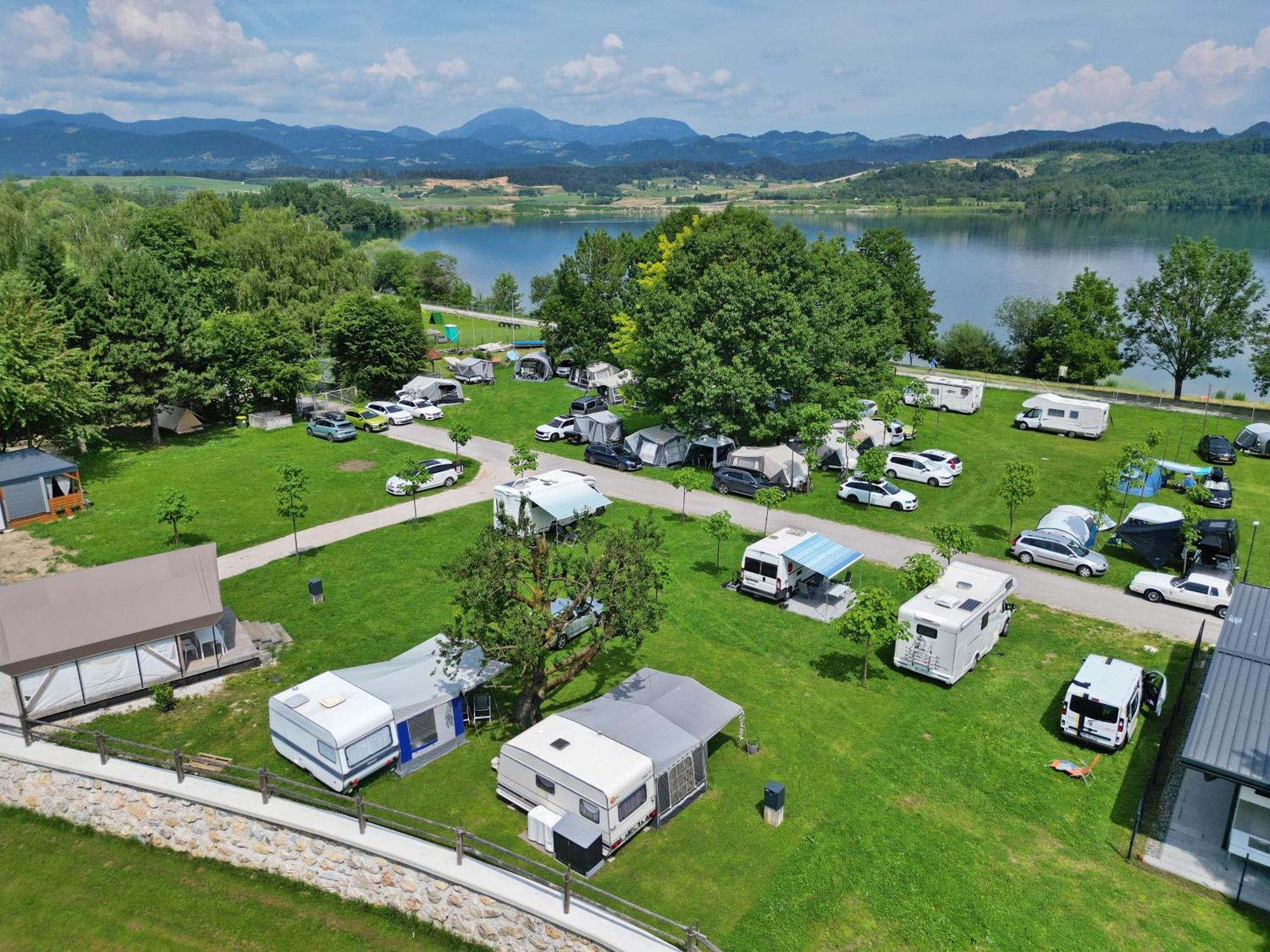 Camp Velenje Hotel Buitenkant foto